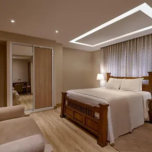 https://hotel-riazor.greaterantilleshotels.net